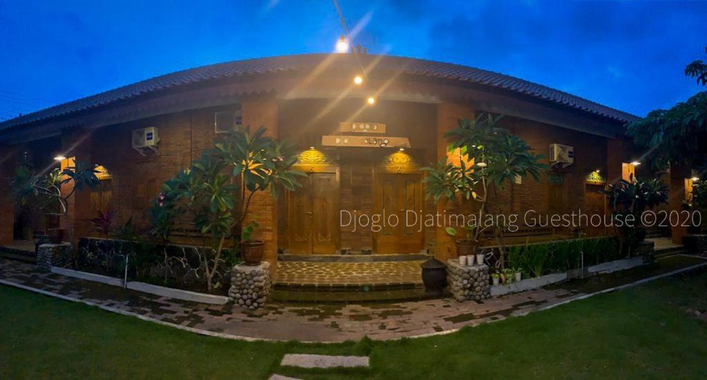 Djoglo Djatimalang Guesthouse Blitar Exteriör bild